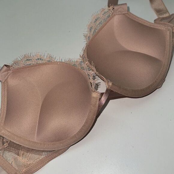 🔥Victoria's Secret cream Lace Bra push-up bombshell Sz 32A NWT - Picture 7 of 7